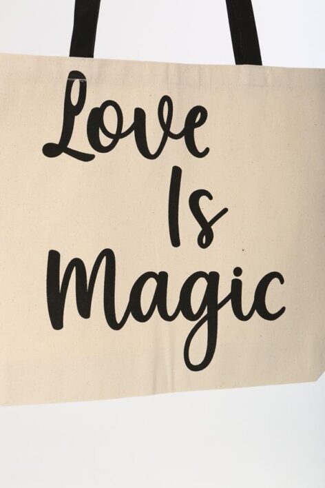 love is magic baskili kalin kanvas kumas 2223 1