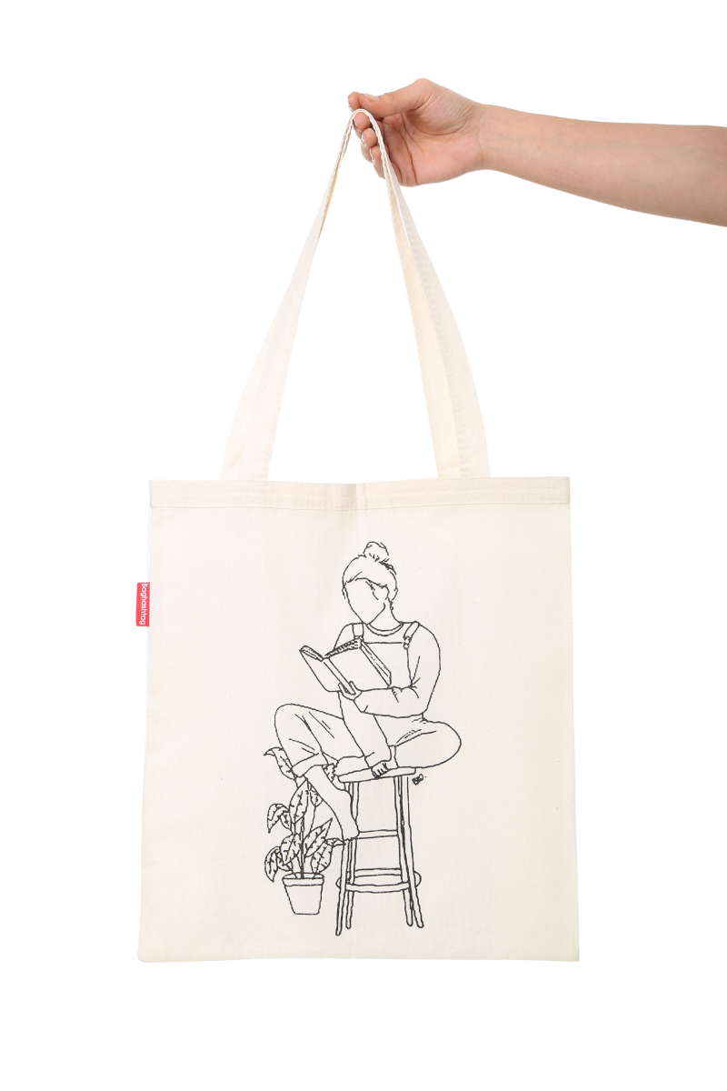 Baghashtag Bez Çanta Taburede Oturan Kız Baskılı - Görsel 3